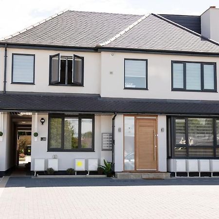 Walnut Flats-F2, 3-Bedroom With Garden & Patio - Ac, Parking, Netflix, Wifi - Close To Oxford, Bicester & Blenheim Palace 外观 照片