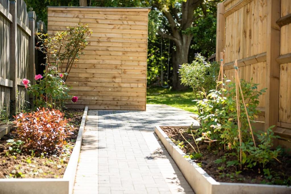 Walnut Flats-F2, 3-Bedroom With Garden & Patio - Ac, Parking, Netflix, Wifi - Close To Oxford, Bicester & Blenheim Palace 外观 照片