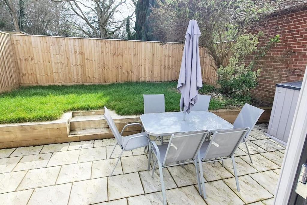 Walnut Flats-F2, 3-Bedroom With Garden & Patio - Ac, Parking, Netflix, Wifi - Close To Oxford, Bicester & Blenheim Palace 外观 照片